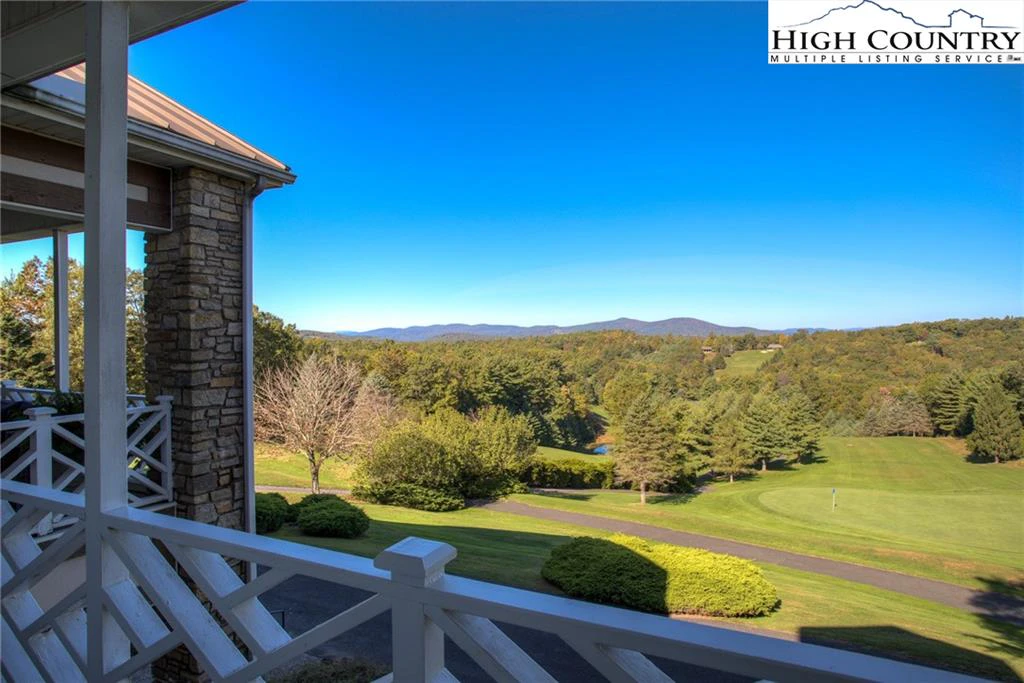 Image number 14 for the current listing