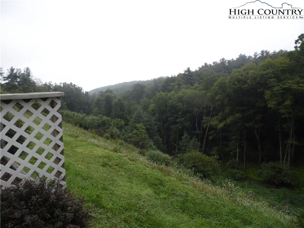 Image number 7 for the current listing