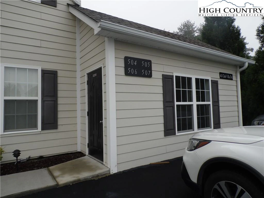 Image number 3 for the current listing