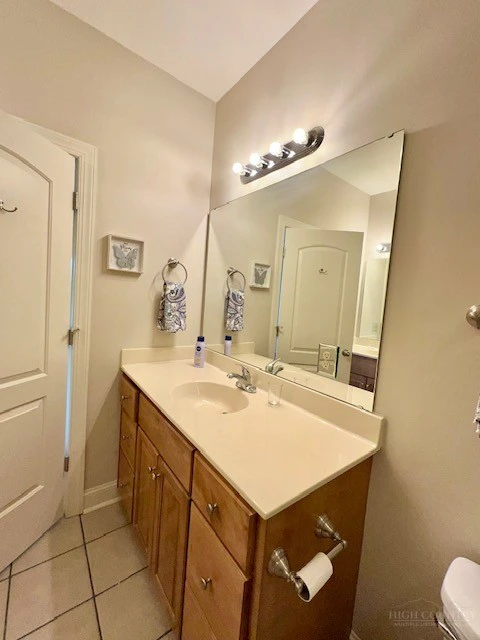 Image number 10 for the current listing