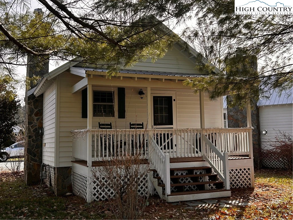 Image number 9 for the current listing