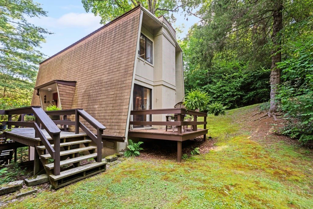 Image number 2 for the current listing