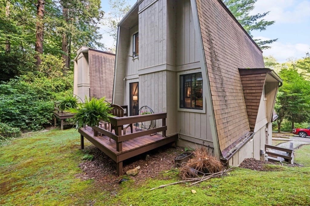 Image number 20 for the current listing