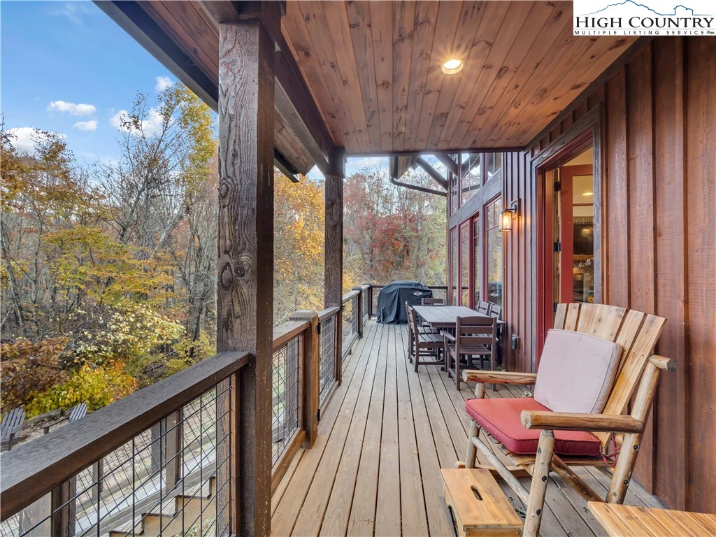 Image number 10 for the current listing