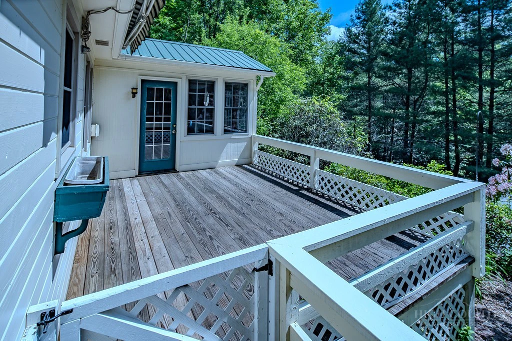 Image number 5 for the current listing