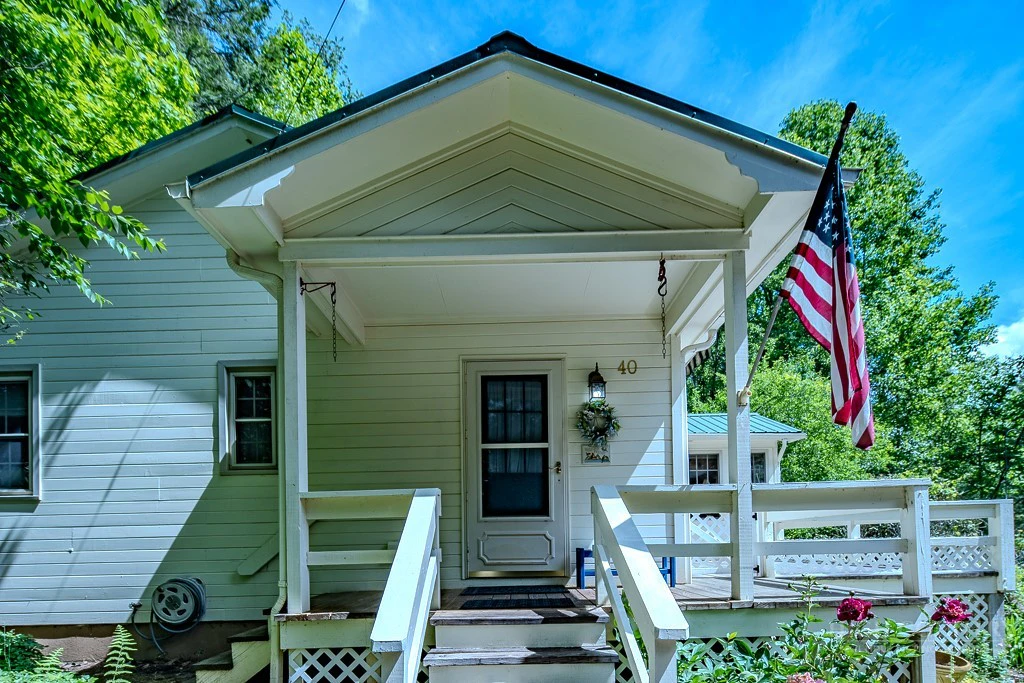 Image number 11 for the current listing