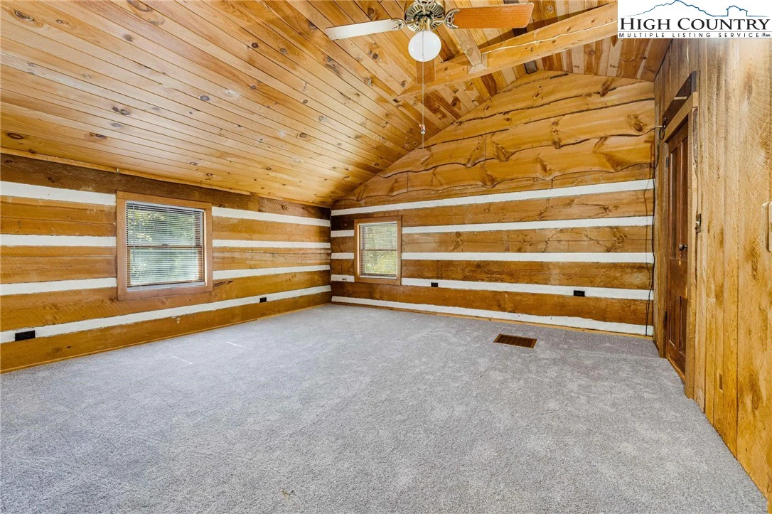 Image number 3 for the current listing