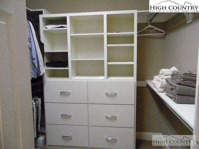 Image number 20 for the current listing