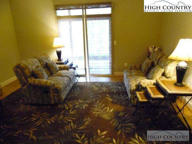 Image number 3 for the current listing