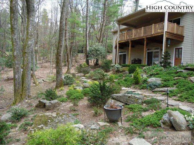 Image number 14 for the current listing