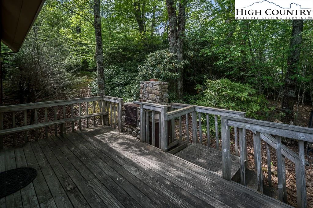 Image number 11 for the current listing