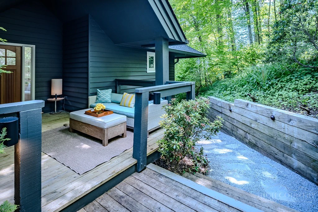 Image number 4 for the current listing