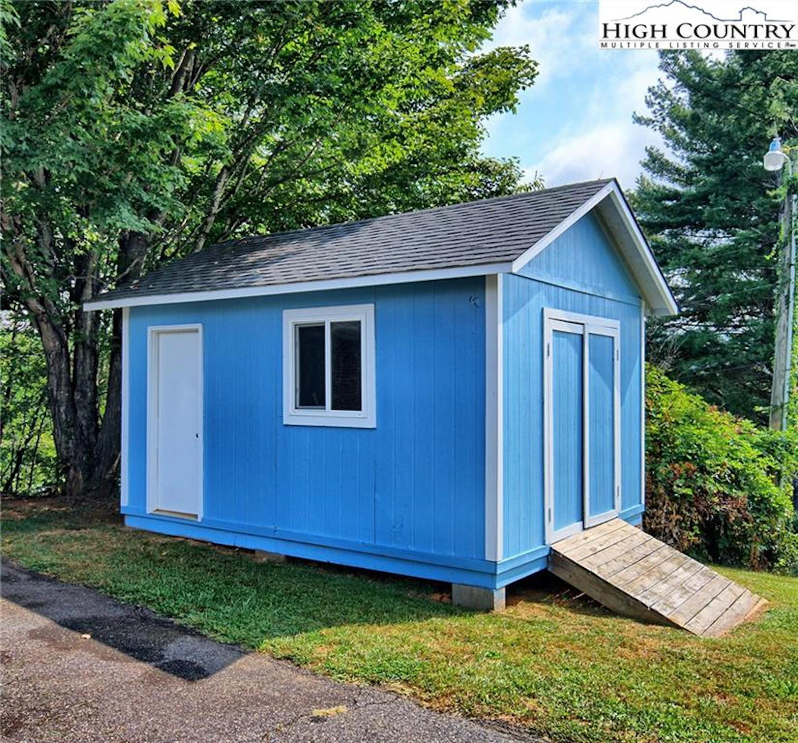 Image number 20 for the current listing