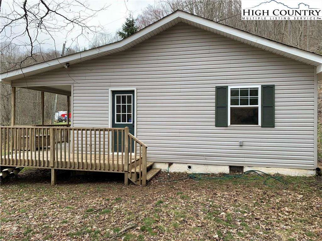 Image number 17 for the current listing
