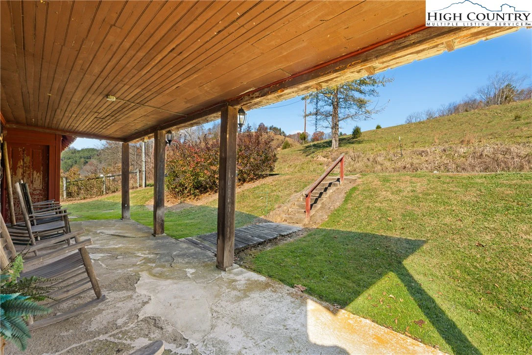 Image number 12 for the current listing