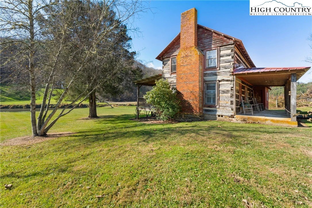 Image number 15 for the current listing