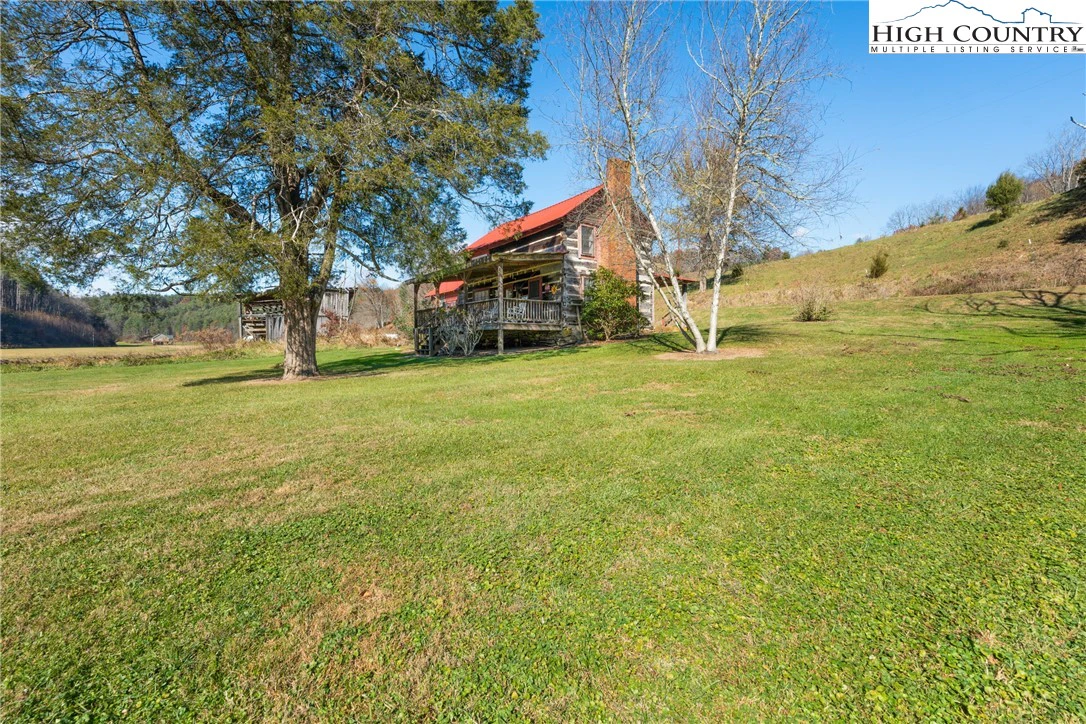 Image number 16 for the current listing