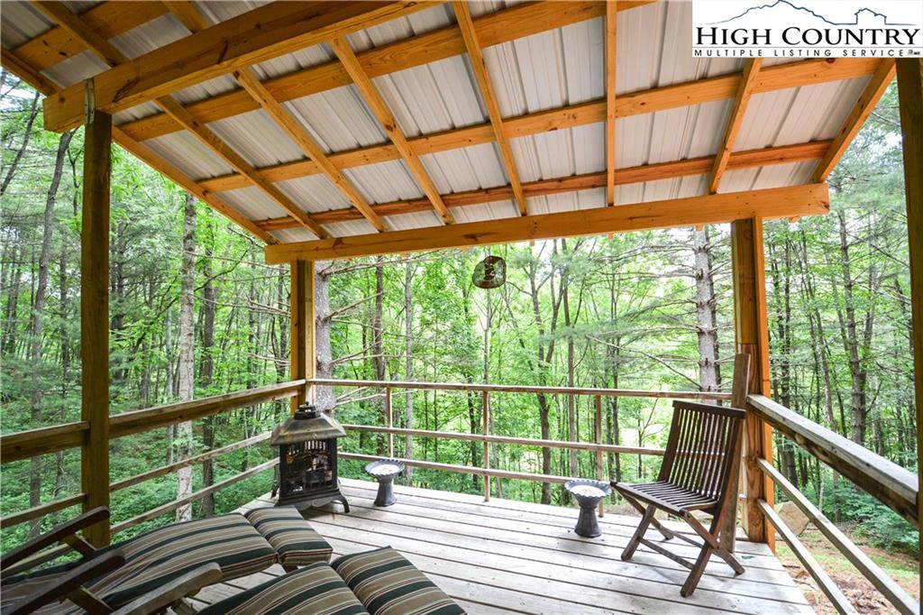 Image number 7 for the current listing