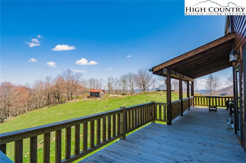 Image number 18 for the current listing