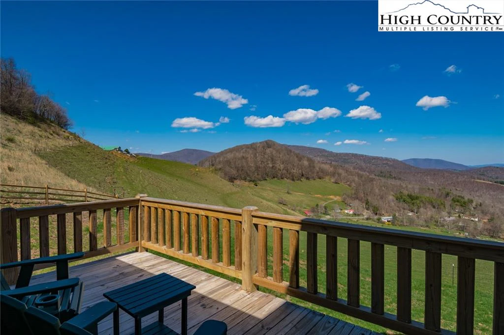 Image number 19 for the current listing
