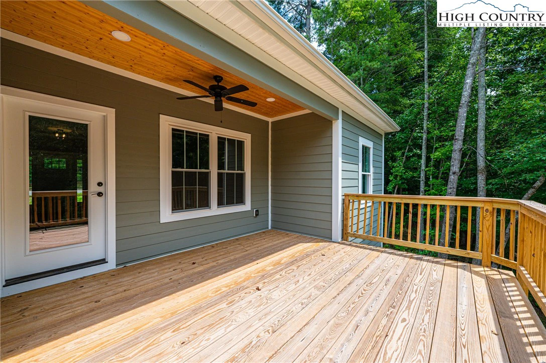 Image number 6 for the current listing