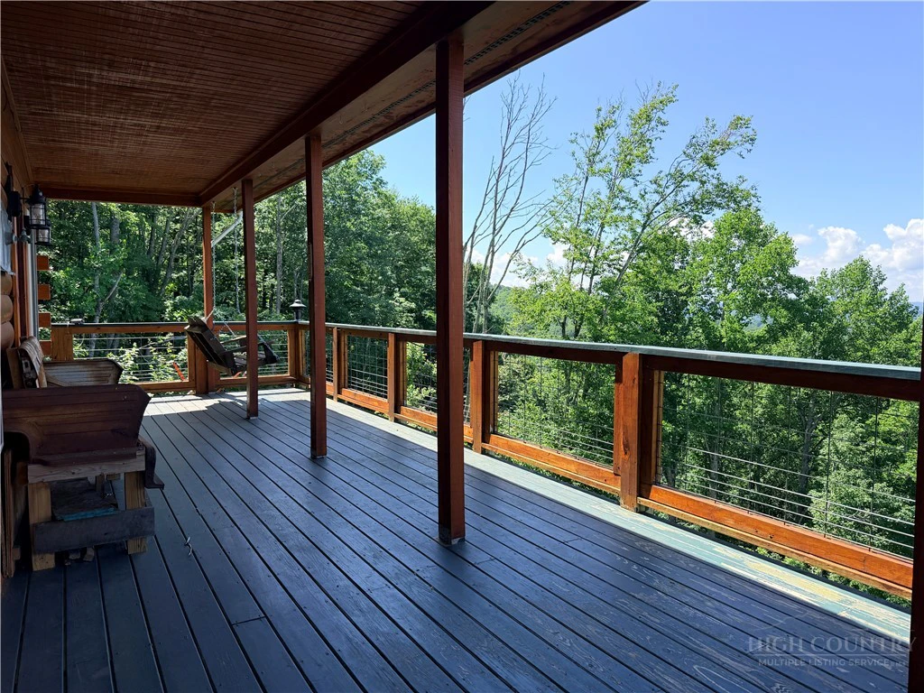 Image number 16 for the current listing