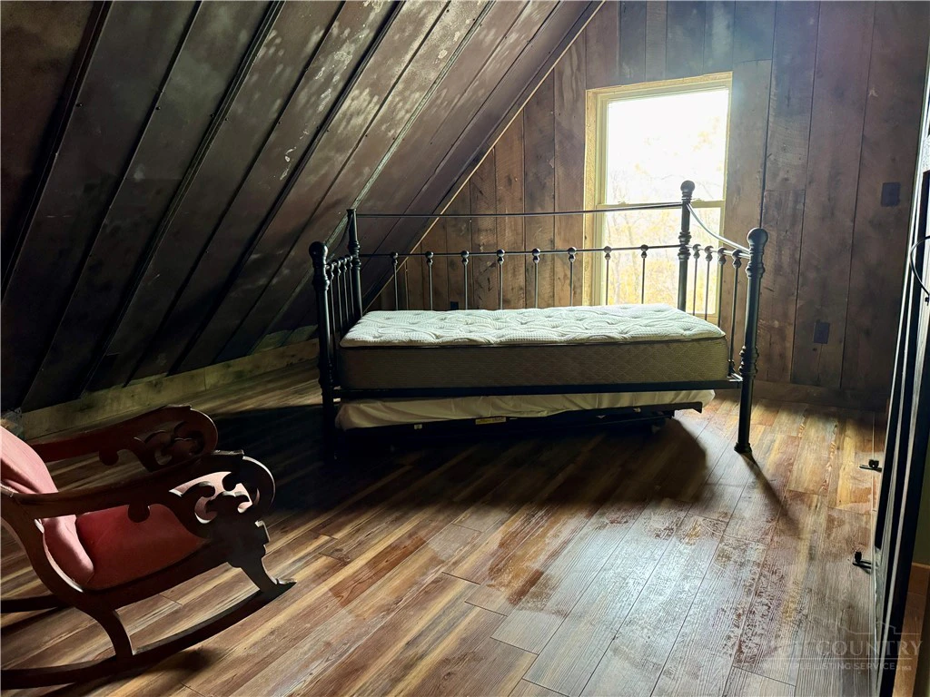 Image number 6 for the current listing