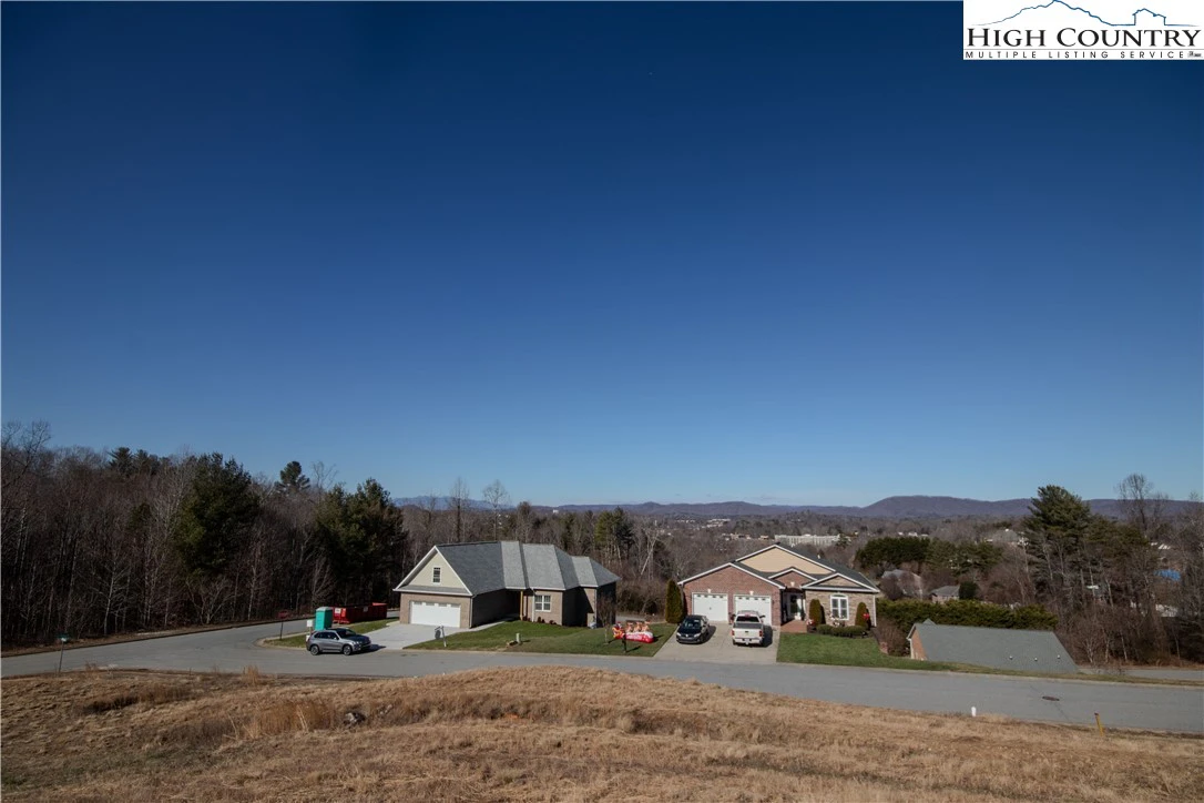 Image number 5 for the current listing