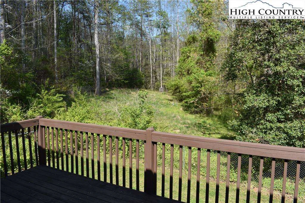 Image number 13 for the current listing
