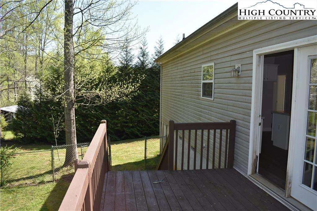 Image number 12 for the current listing