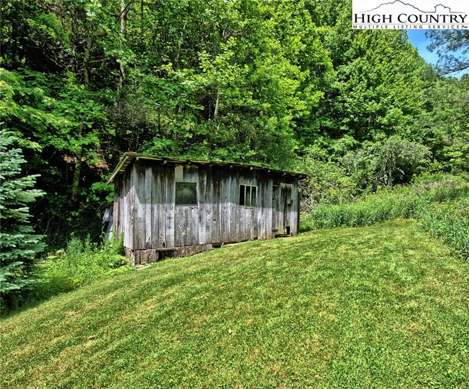Image number 3 for the current listing