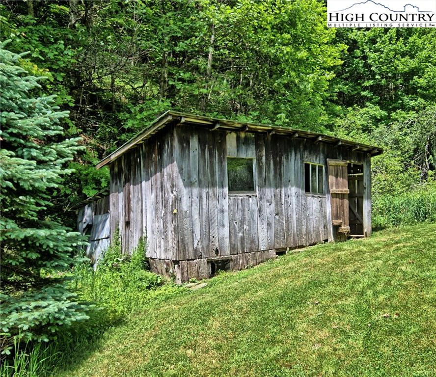 Image number 5 for the current listing