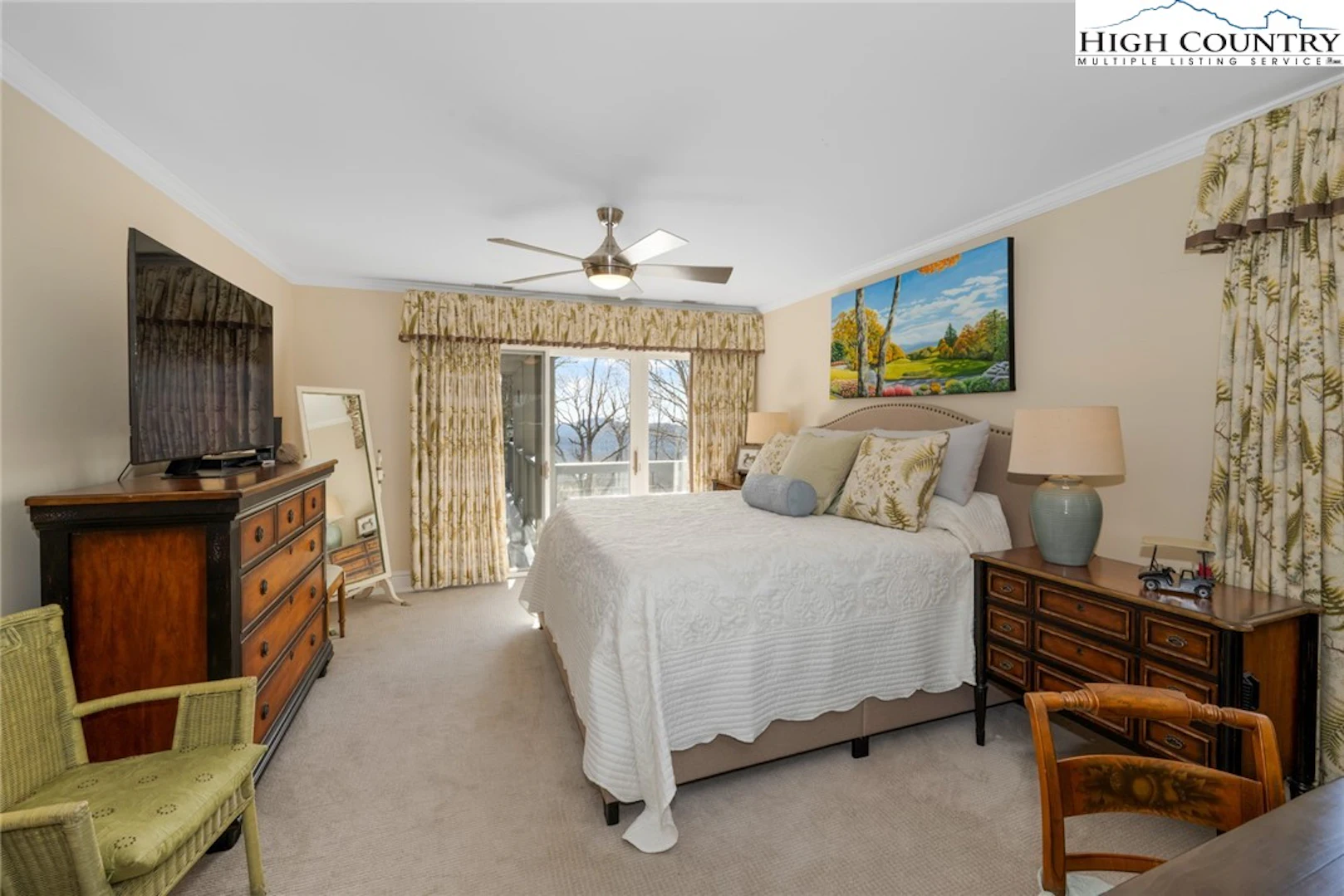 Image number 2 for the current listing