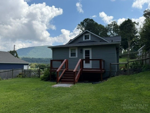 Image number 7 for the current listing