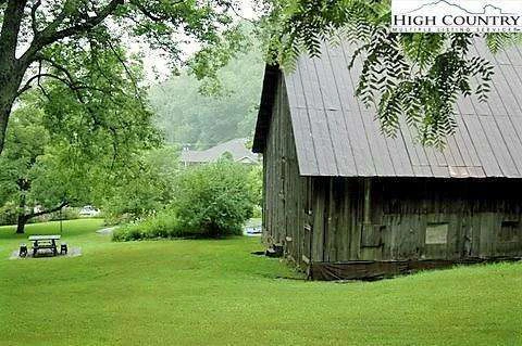 Image number 9 for the current listing