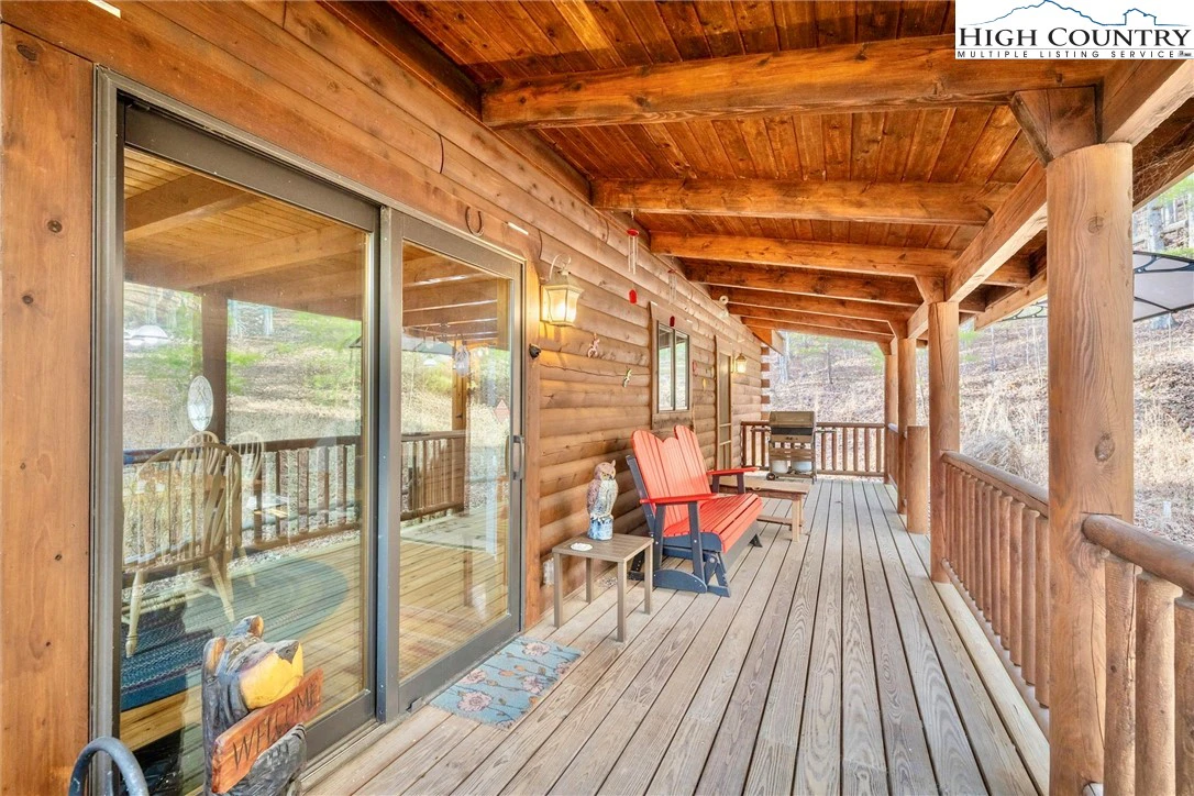 Image number 11 for the current listing
