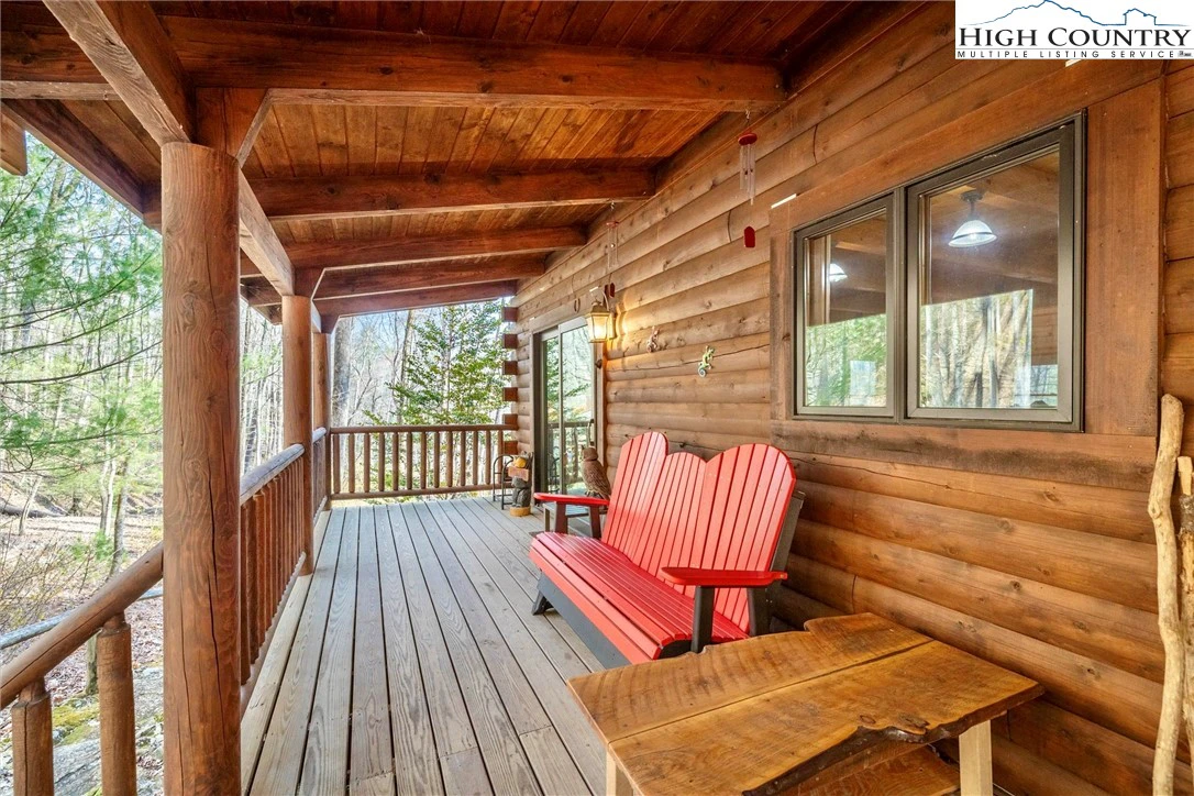 Image number 3 for the current listing