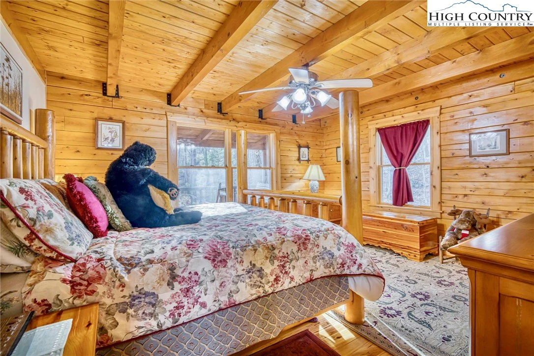 Image number 5 for the current listing