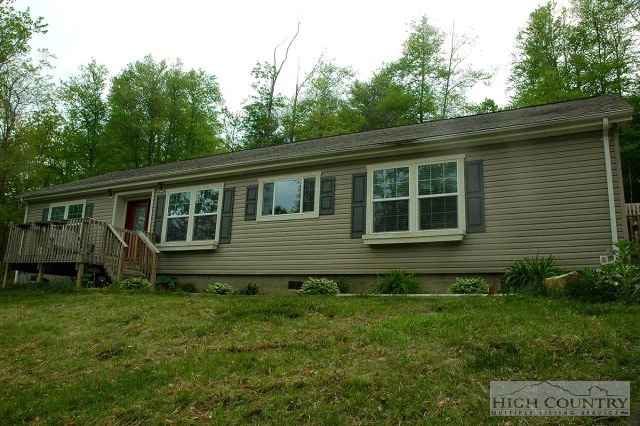 Image number 1 for the current listing