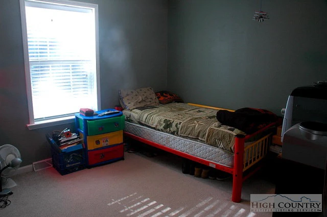 Image number 12 for the current listing