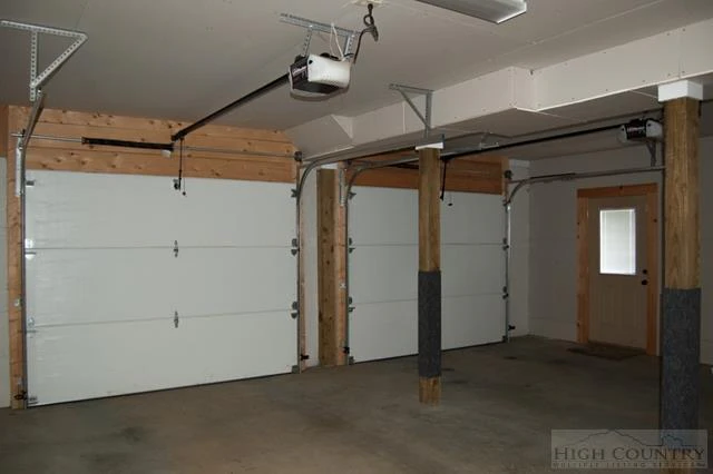 Image number 6 for the current listing