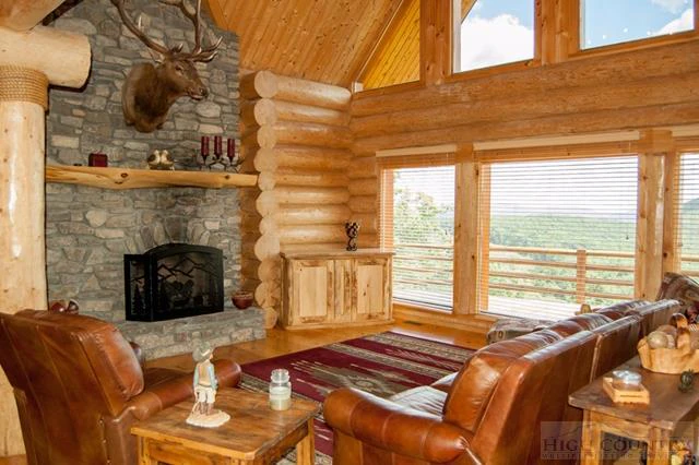 Image number 13 for the current listing