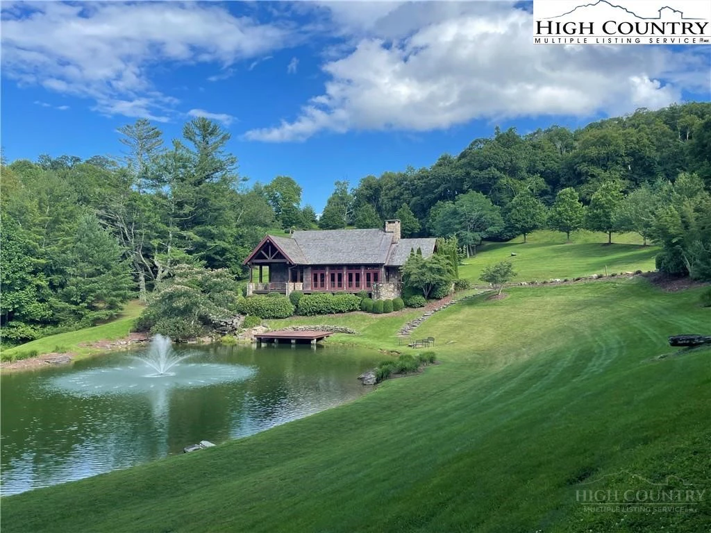 Image number 16 for the current listing