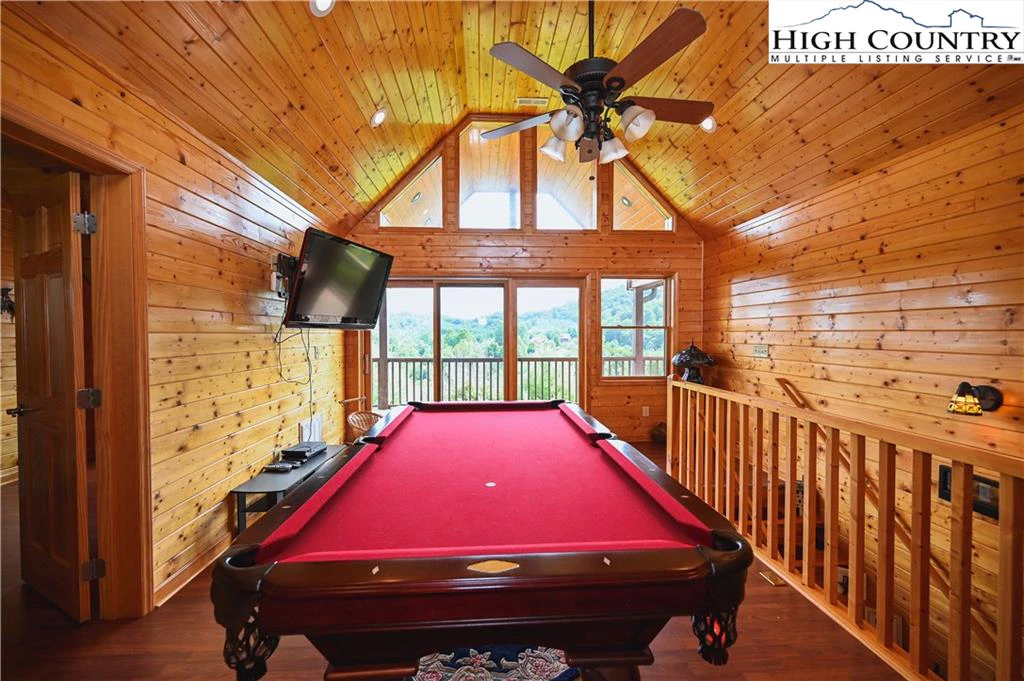Image number 10 for the current listing