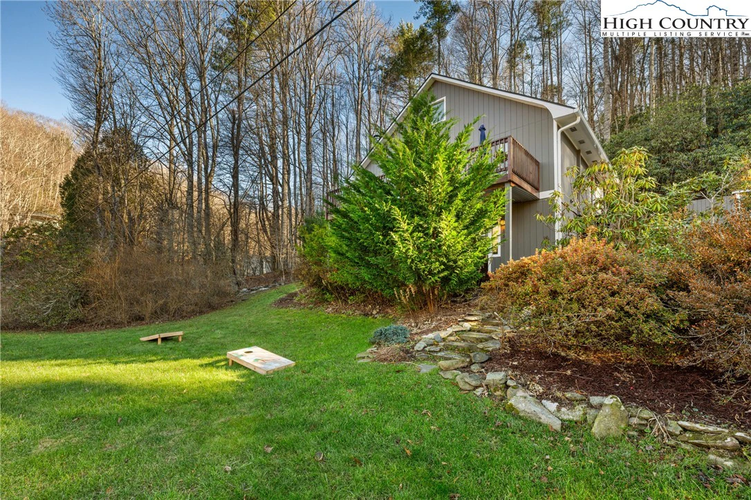Image number 21 for the current listing