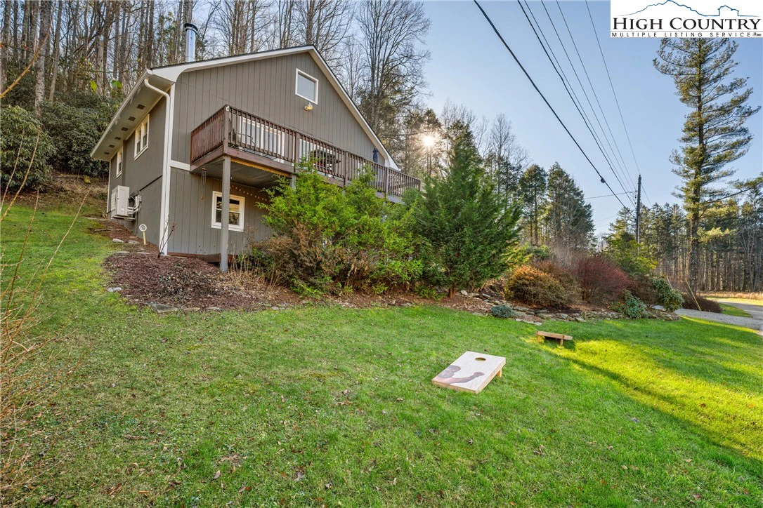 Image number 17 for the current listing