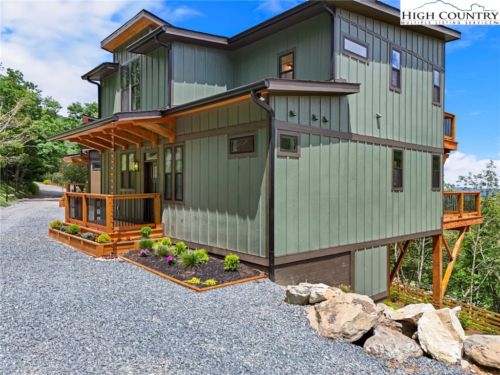 Image number 6 for the current listing