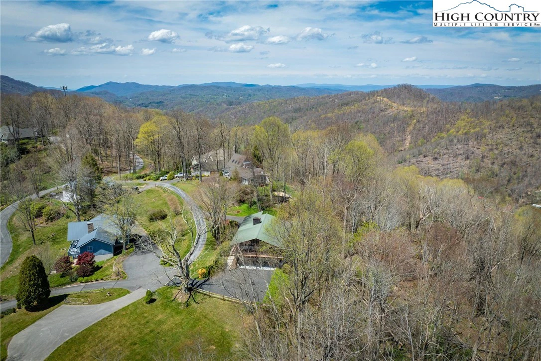Image number 11 for the current listing