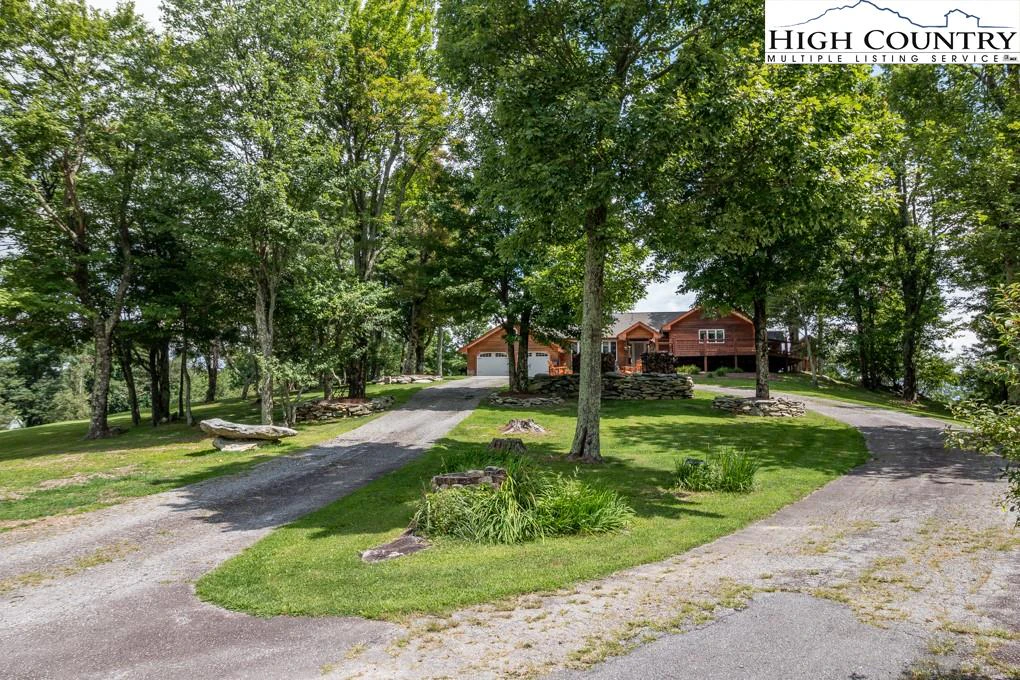 Image number 8 for the current listing