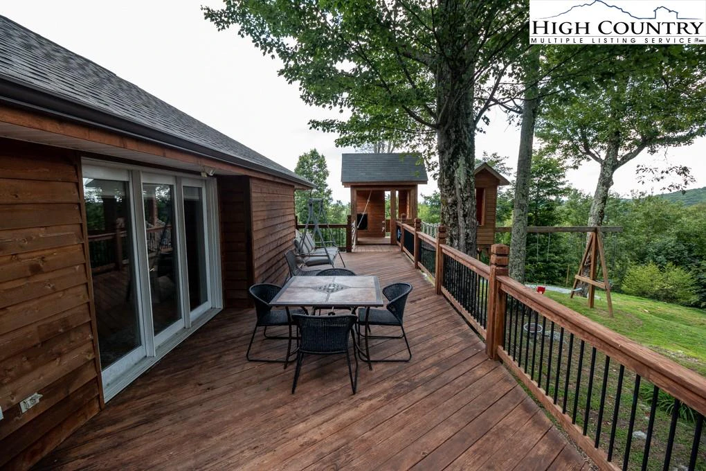 Image number 9 for the current listing
